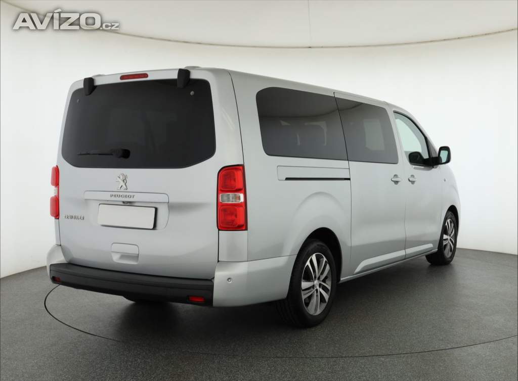 Foto inzerátu Peugeot Traveller 2.0 BlueHDi