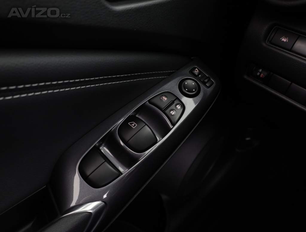 Foto inzerátu Nissan Juke 1.6 Hybrid