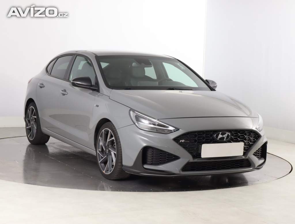 Hyundai i30 Fastback 1.5 T-GDI MHEV