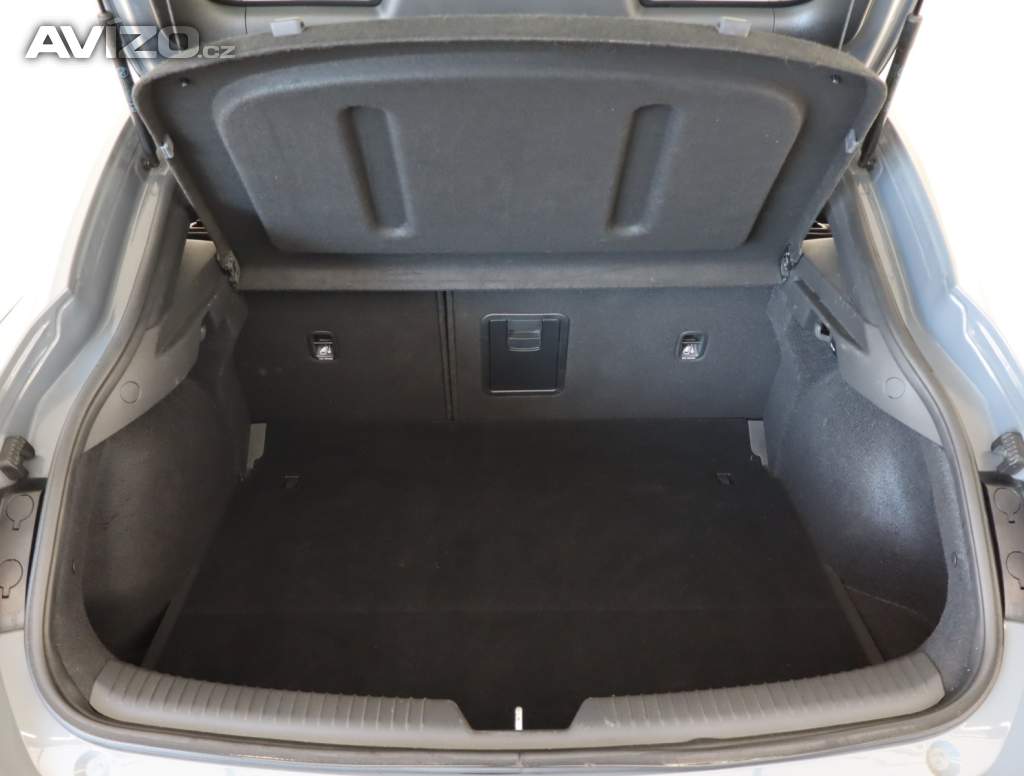 Foto inzerátu Hyundai i30 Fastback 1.5 T-GDI MHEV