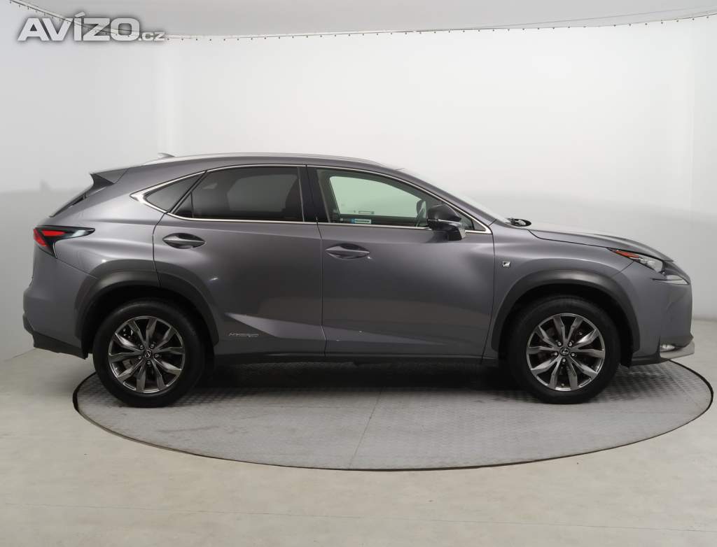 Foto inzerátu Lexus NX 300h
