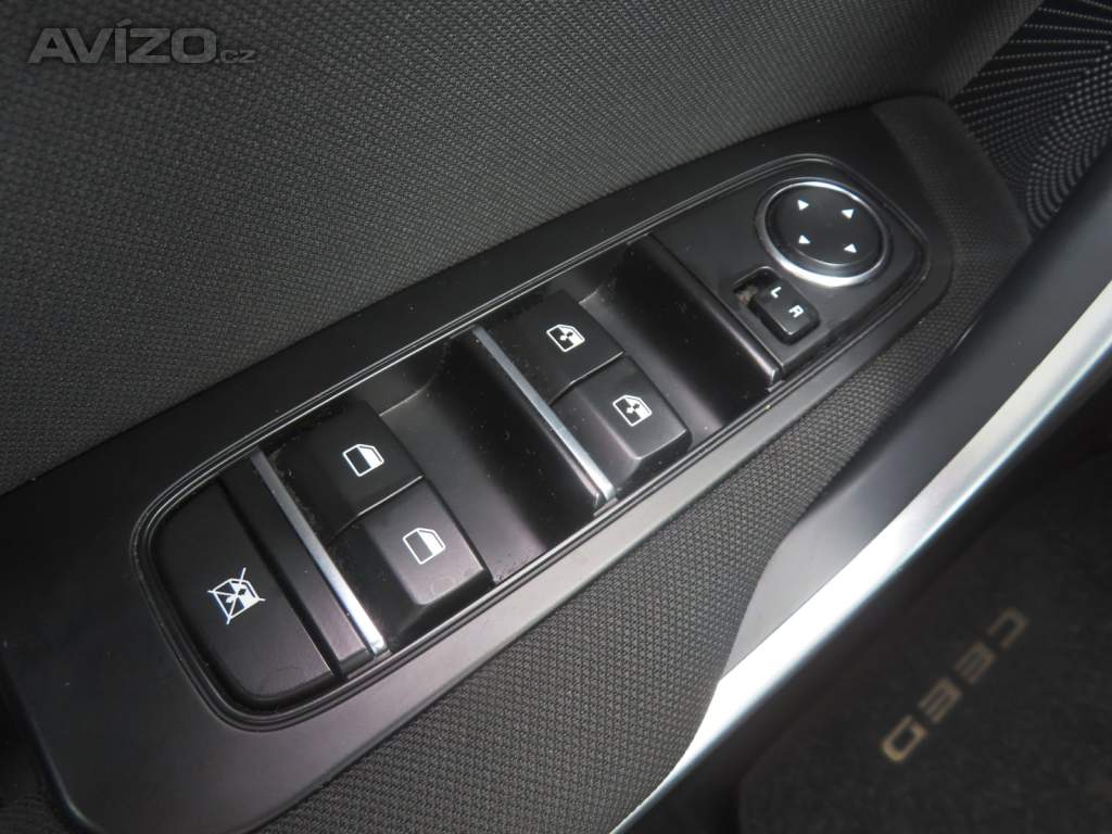 Foto inzerátu Kia Ceed 1.5 T-GDI