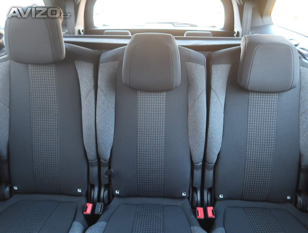 Foto inzerátu Peugeot 5008 1.5 BlueHDi