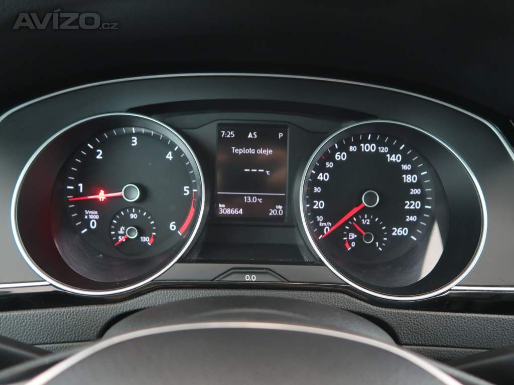 Foto inzerátu Volkswagen Passat 2.0 TDI