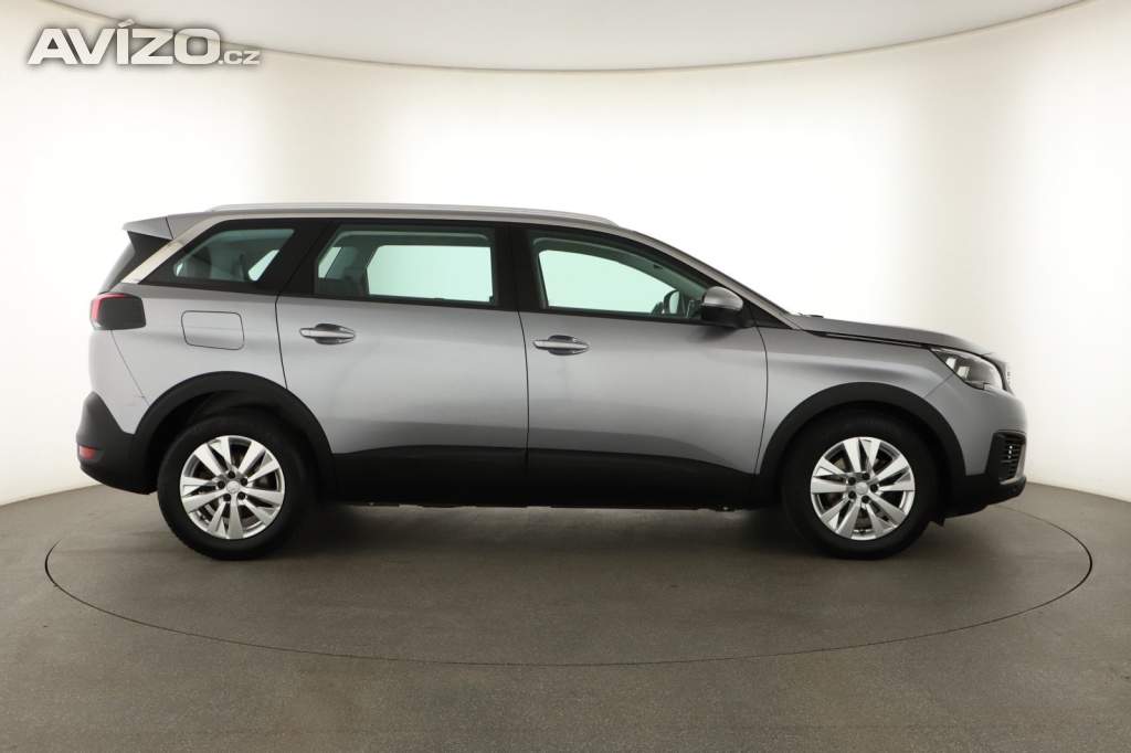 Foto inzerátu Peugeot 5008 1.6 BlueHDi