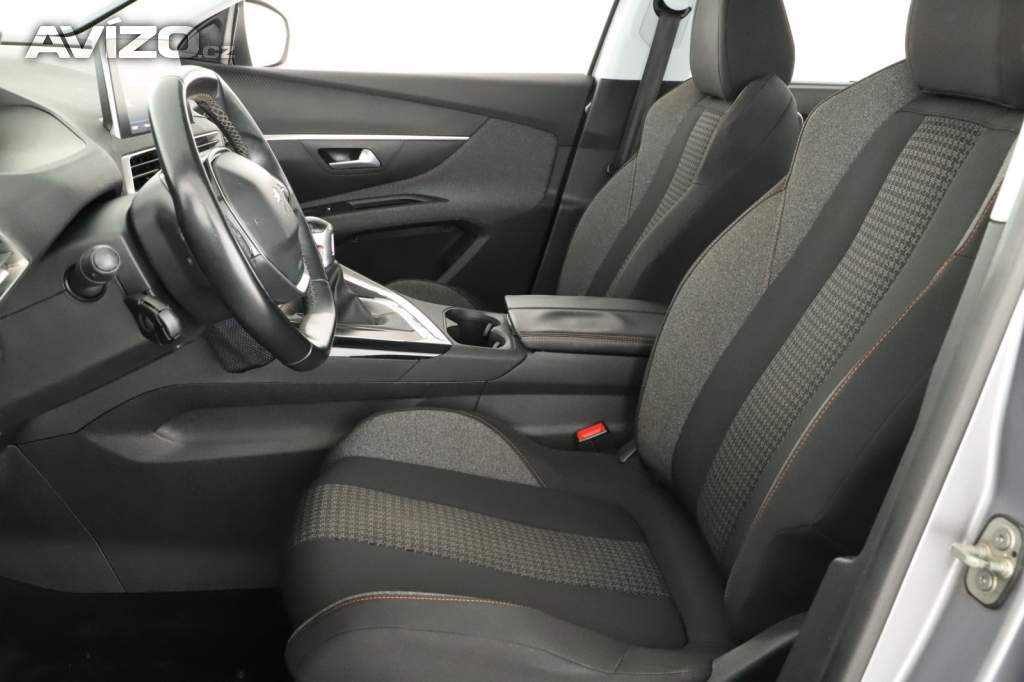 Foto inzerátu Peugeot 5008 1.6 BlueHDi