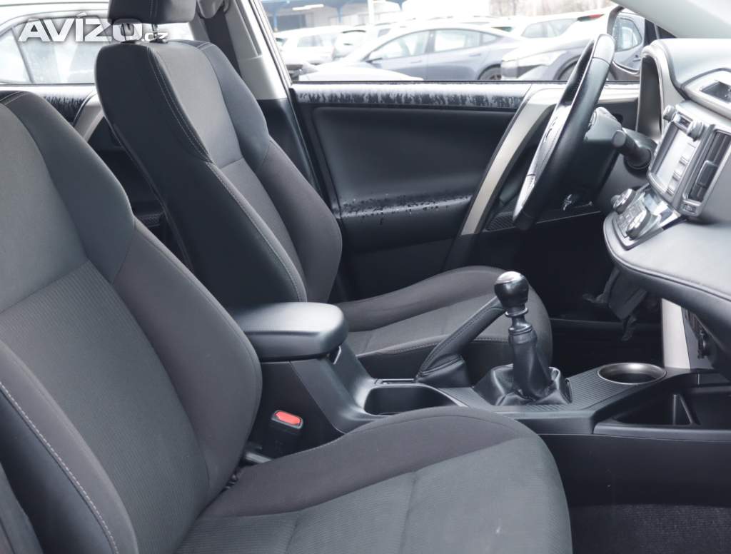 Foto inzerátu Toyota Rav4 2.0 D-4D