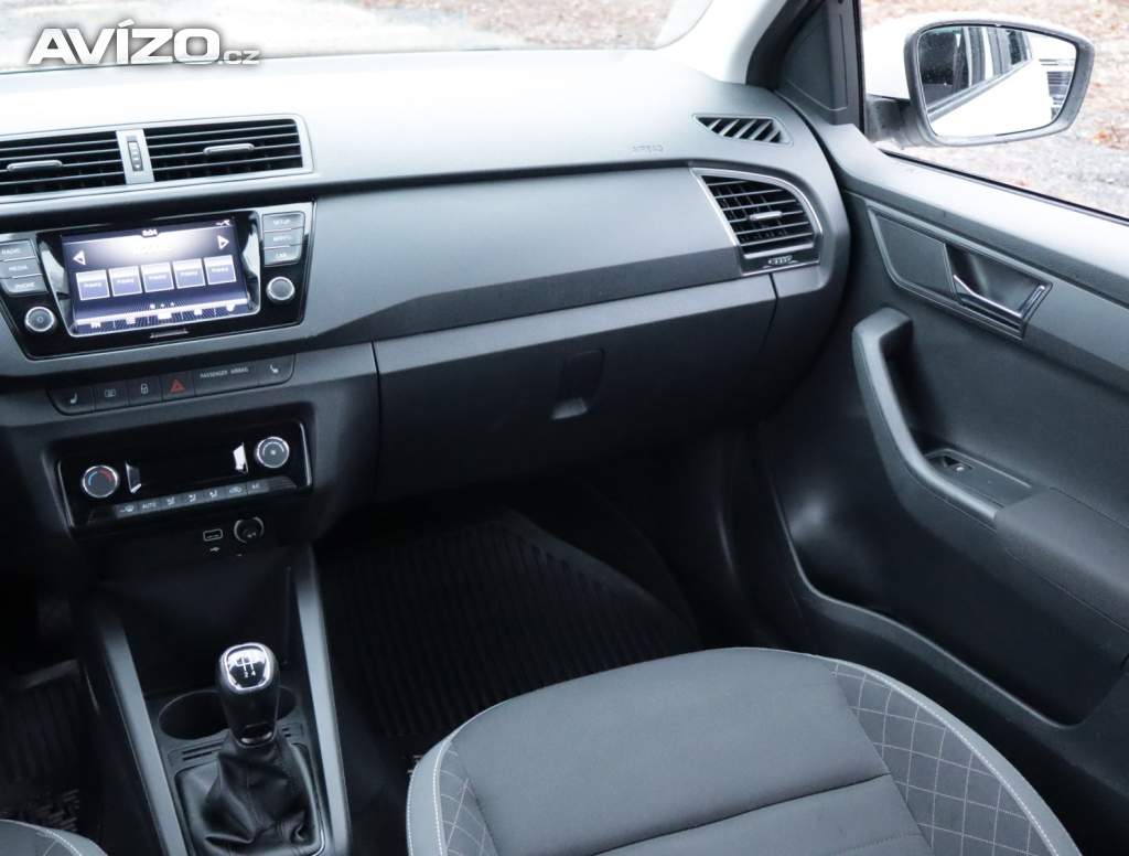 Foto inzerátu Škoda Fabia 1.0 TSI