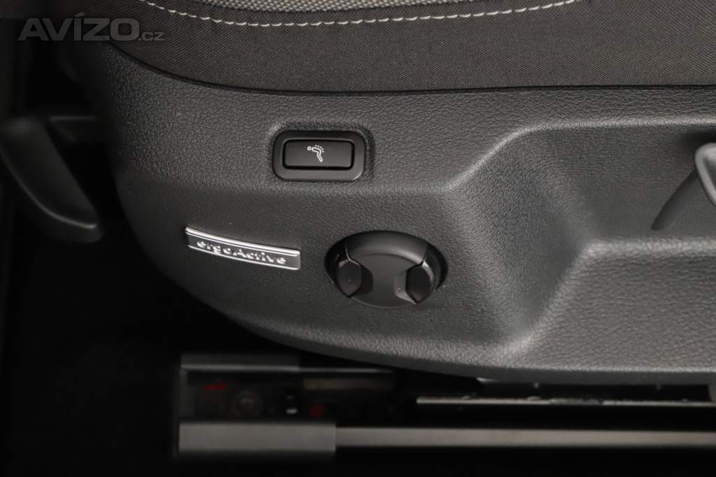 Foto inzerátu Volkswagen Golf 1.4 TSI