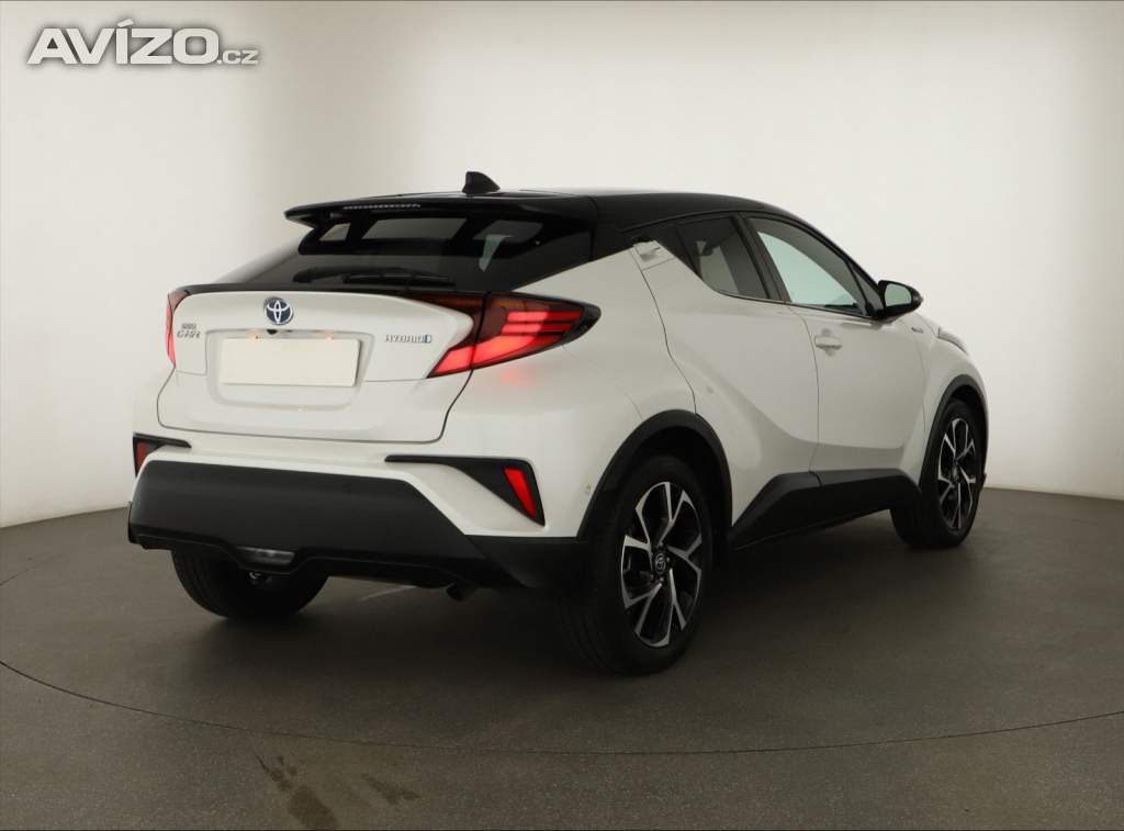 Foto inzerátu Toyota C-HR 1.8 Hybrid