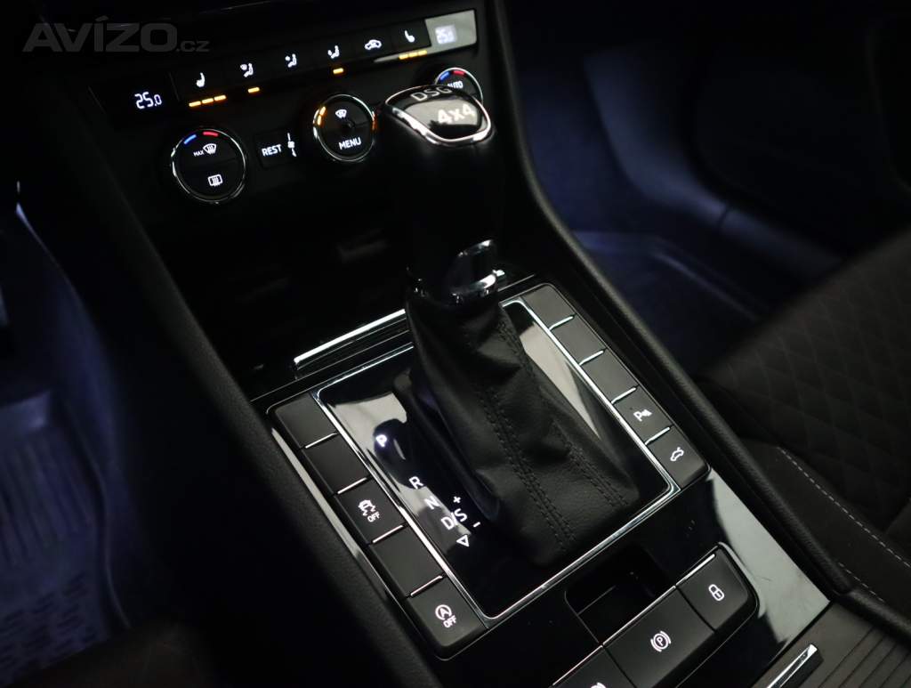 Foto inzerátu Škoda Superb 2.0 TDI