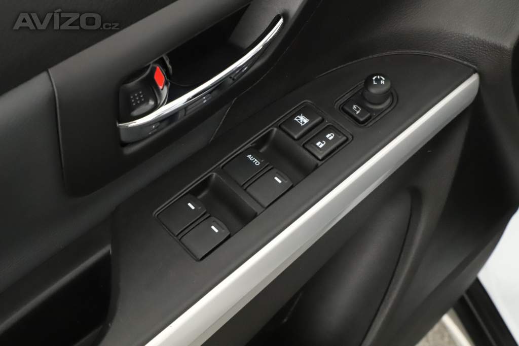 Foto inzerátu Suzuki SX4 S-Cross 1.4 BoosterJet