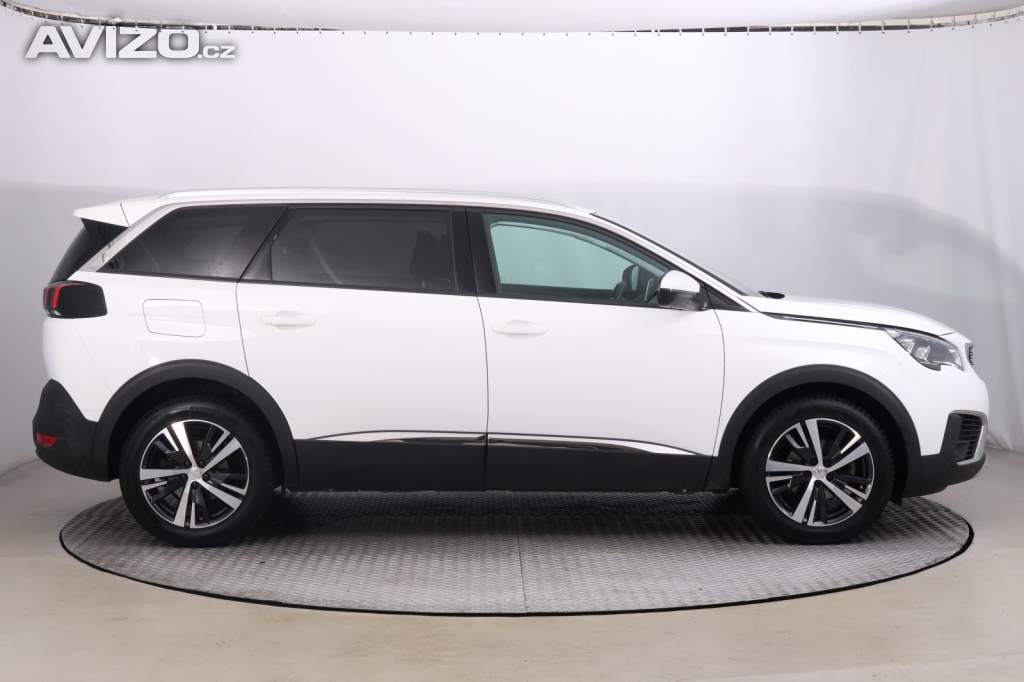 Foto inzerátu Peugeot 5008 PureTech 130