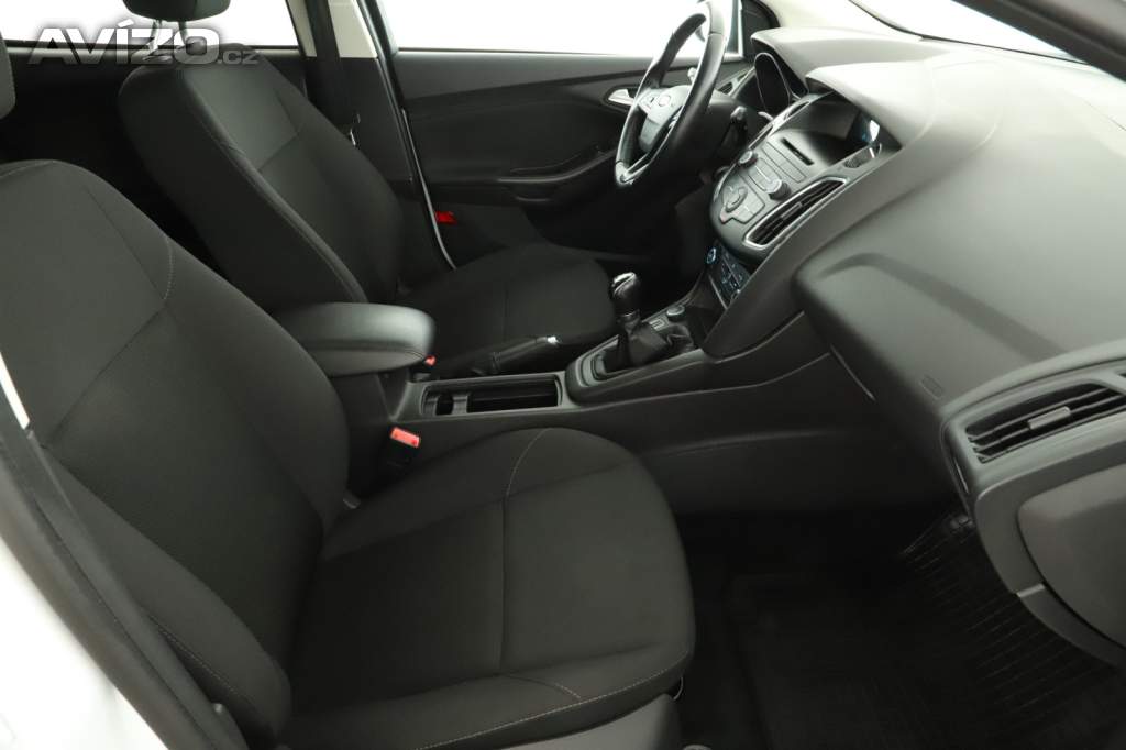 Foto inzerátu Ford Focus 1.6 i