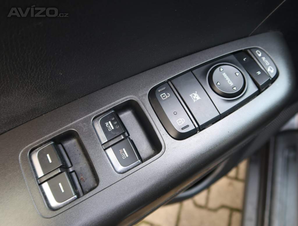 Foto inzerátu Kia Sportage 1.6 GDI