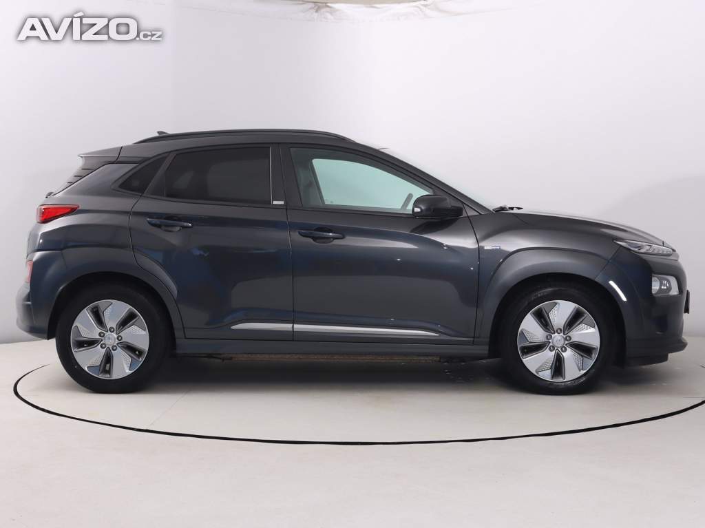 Foto inzerátu Hyundai Kona Electric 64 kWh