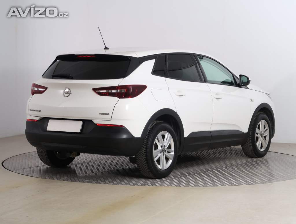 Foto inzerátu Opel Grandland 1.2 Turbo