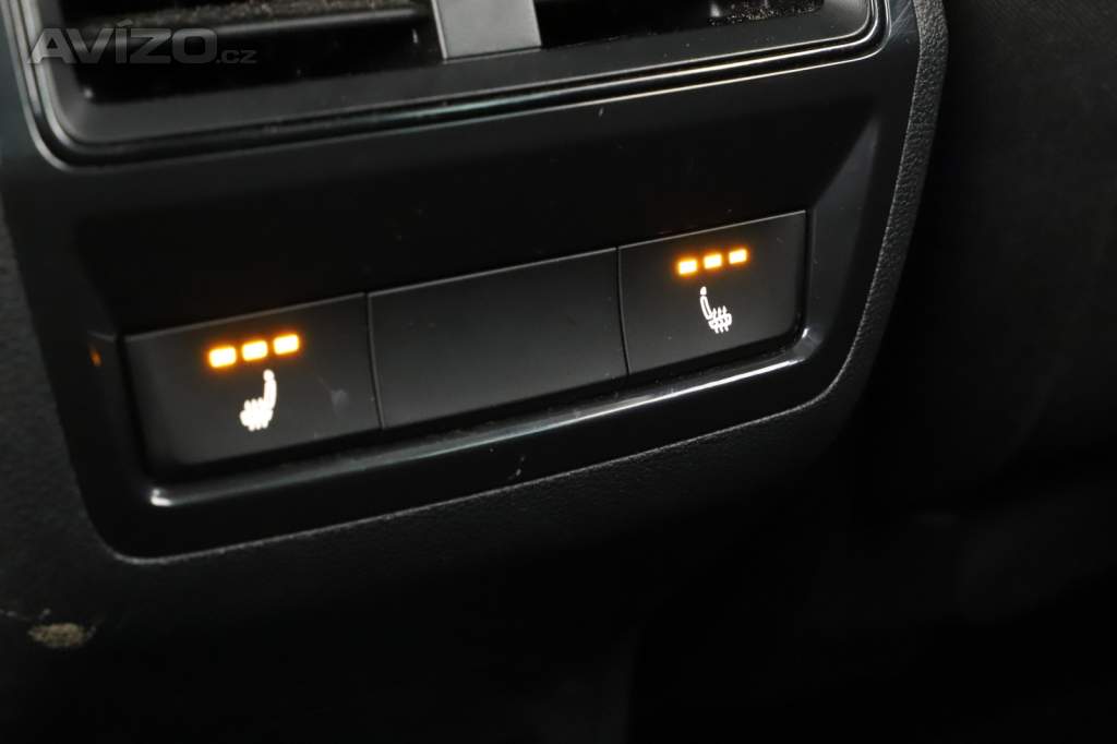 Foto inzerátu Škoda Karoq 1.5 TSI