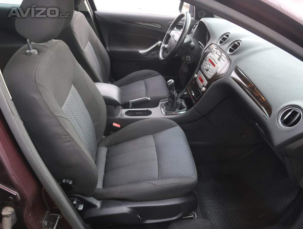 Foto inzerátu Ford Mondeo 2.0 16V