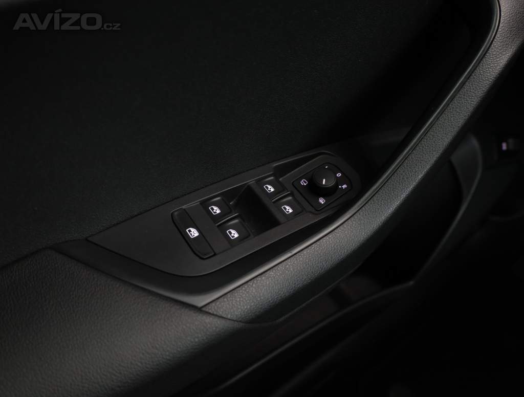 Foto inzerátu Škoda Karoq 1.5 TSI