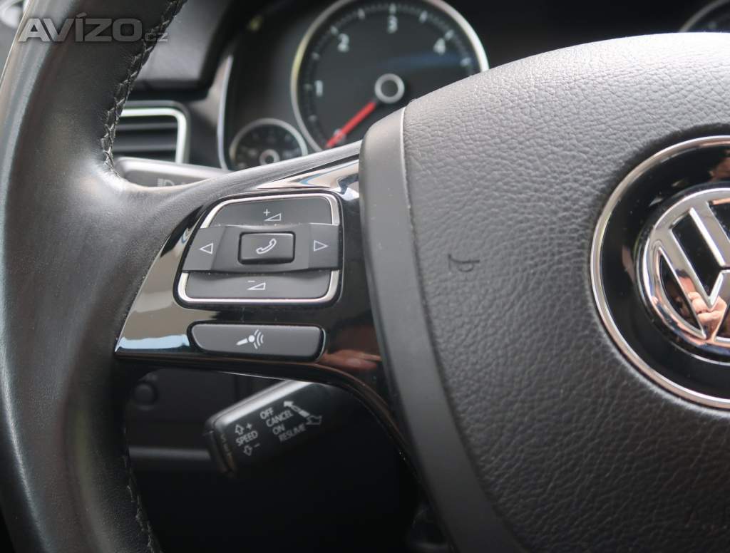 Foto inzerátu Volkswagen Touareg 3.0 TDI