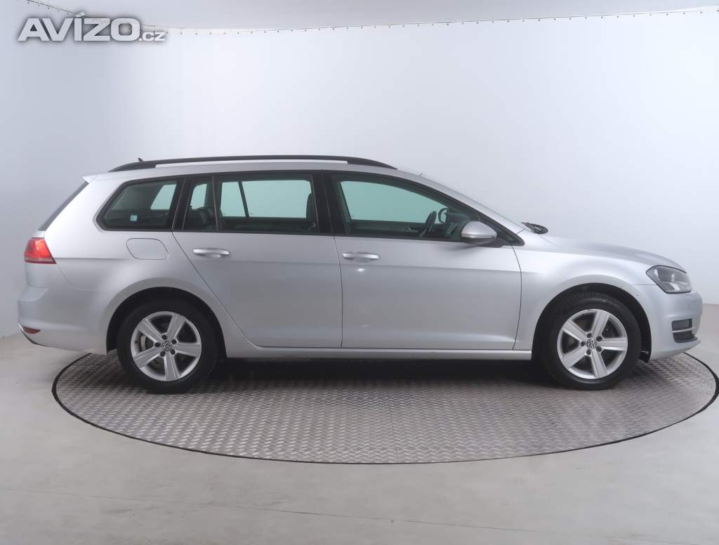 Foto inzerátu Volkswagen Golf 2.0 TDI