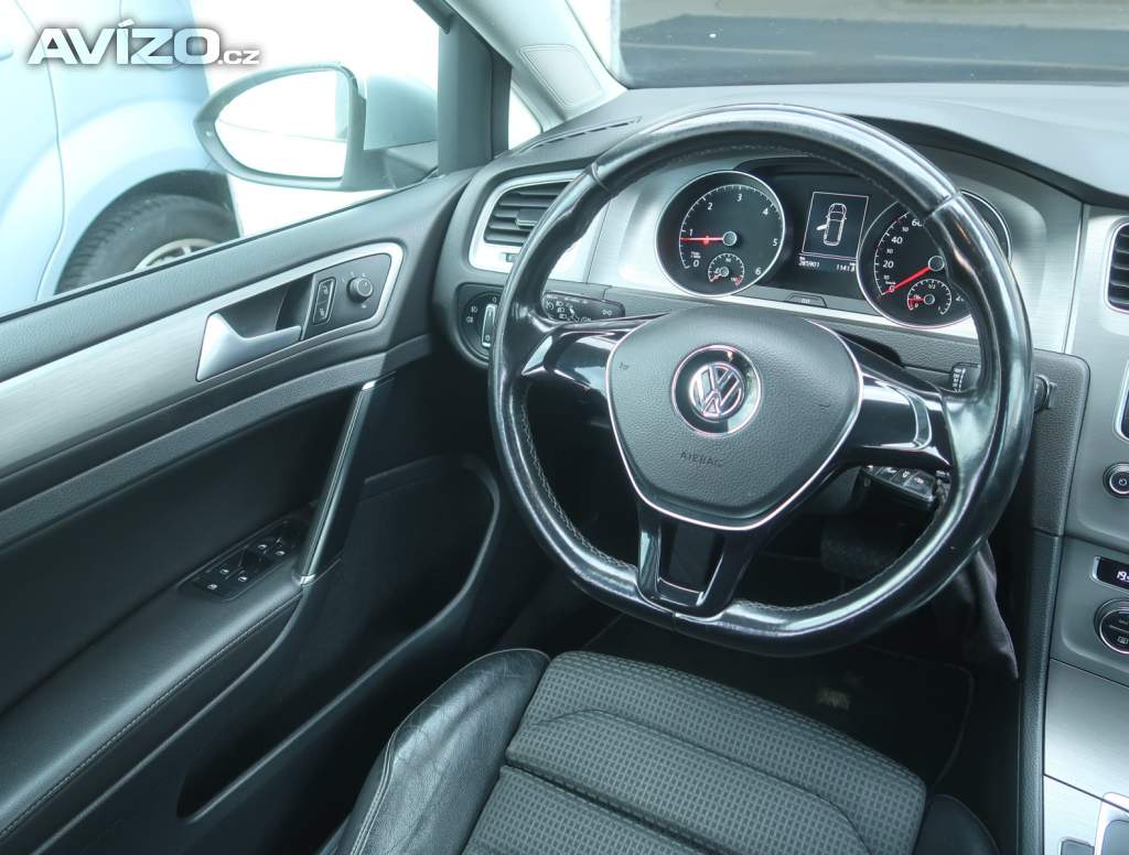 Foto inzerátu Volkswagen Golf 2.0 TDI