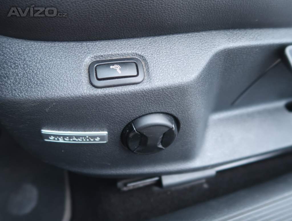 Foto inzerátu Volkswagen Golf 2.0 TDI