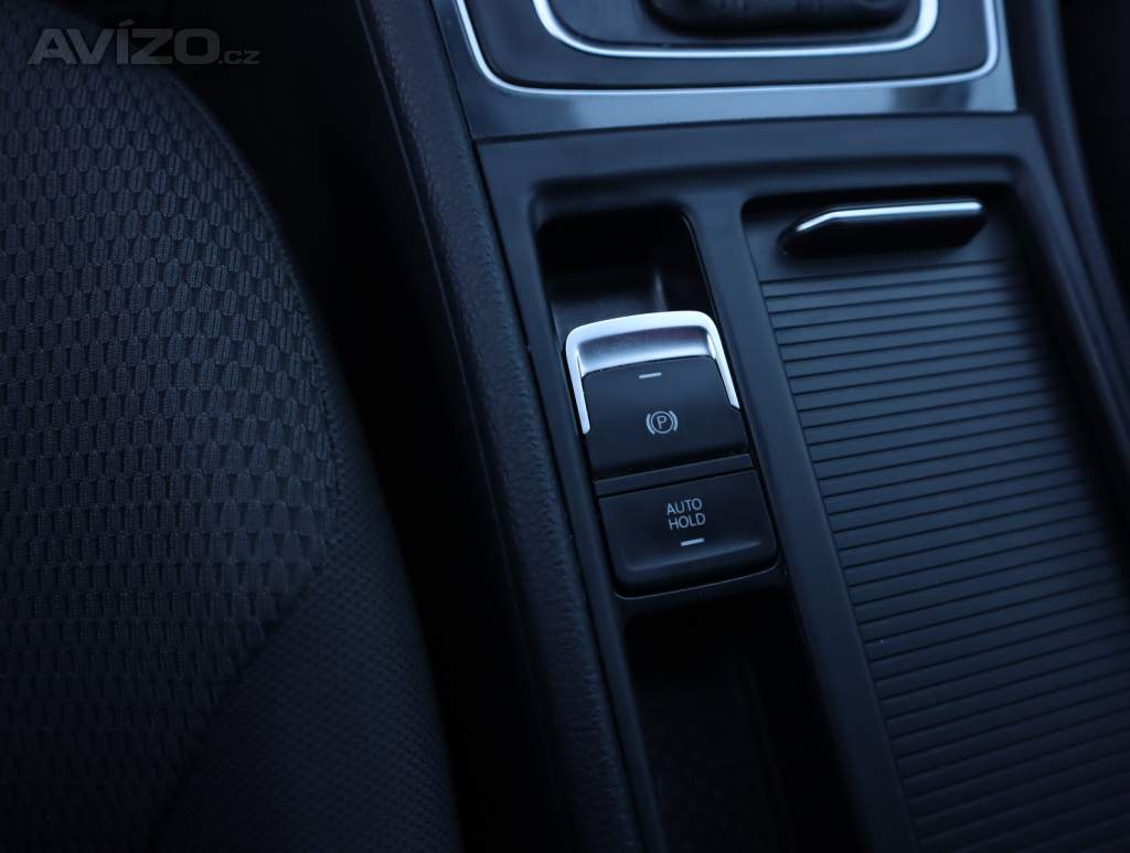 Foto inzerátu Volkswagen Golf 1.6 TDI