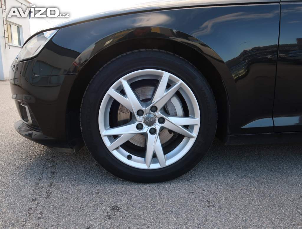 Foto inzerátu Audi A4 2.0 TDI