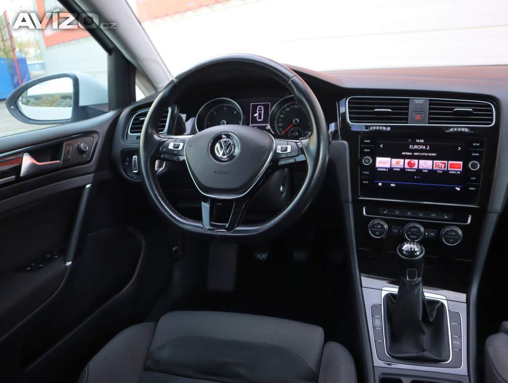 Foto inzerátu Volkswagen Golf 2.0 TDI