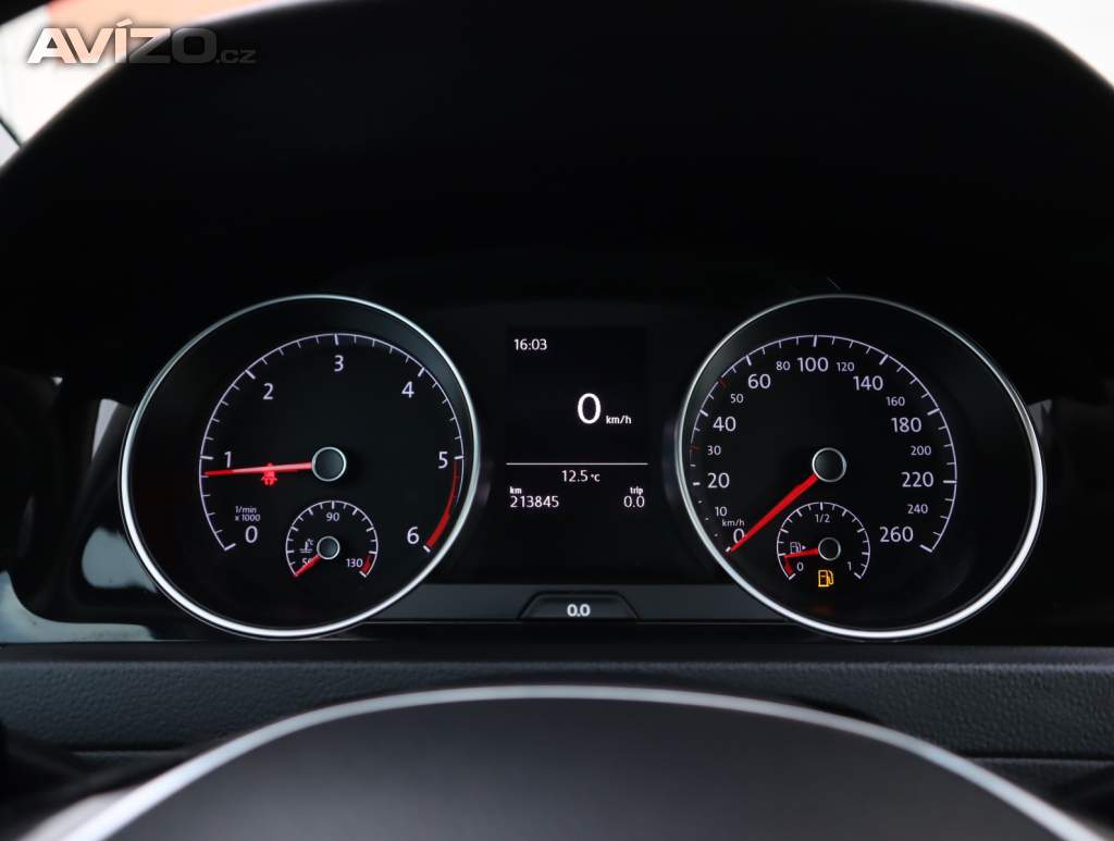 Foto inzerátu Volkswagen Golf 2.0 TDI