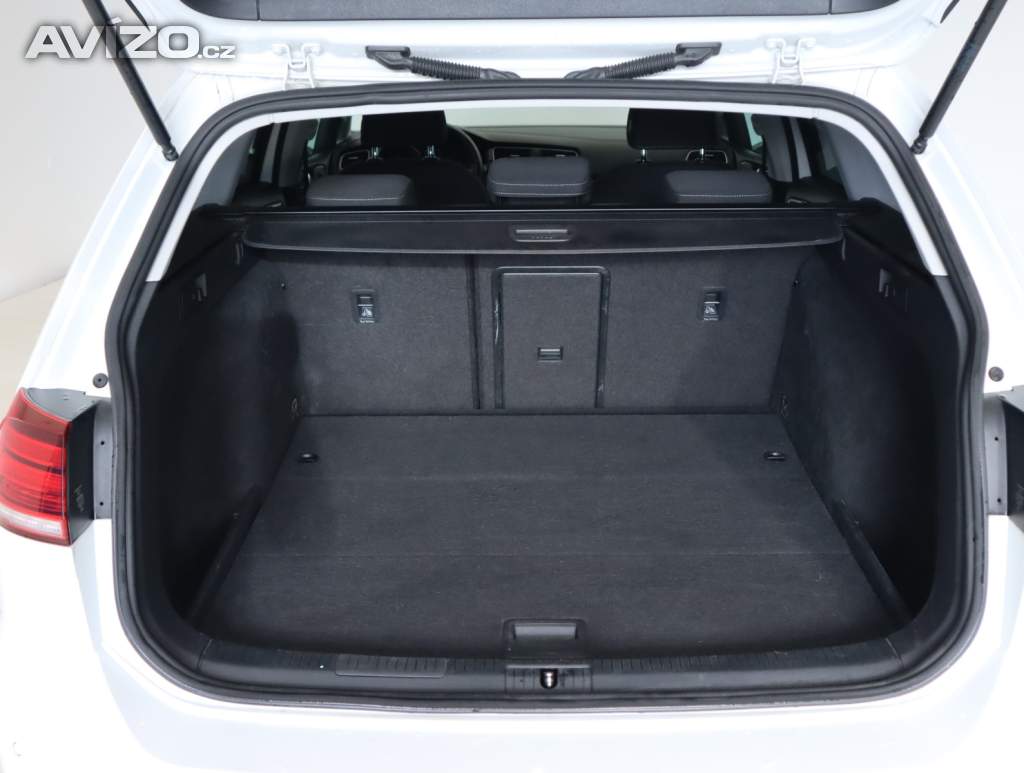 Foto inzerátu Volkswagen Golf 2.0 TDI