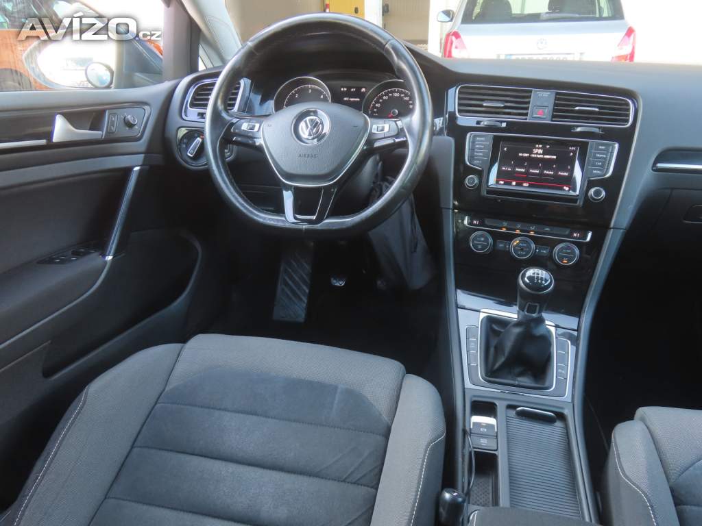 Foto inzerátu Volkswagen Golf 2.0 TDI