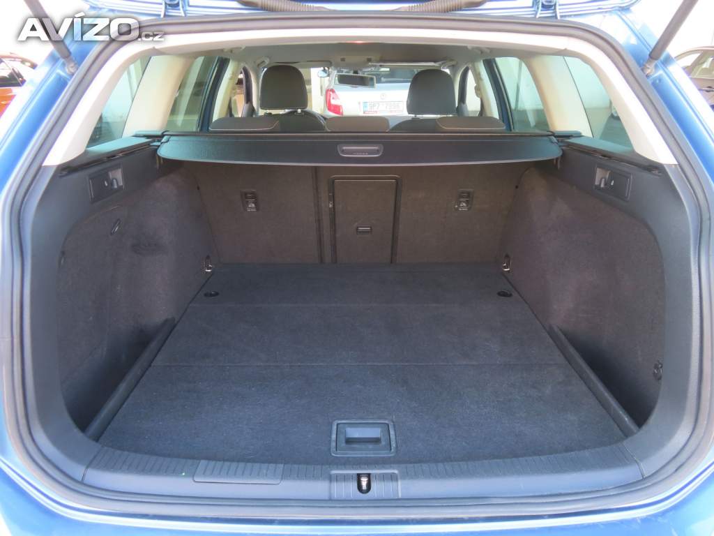 Foto inzerátu Volkswagen Golf 2.0 TDI