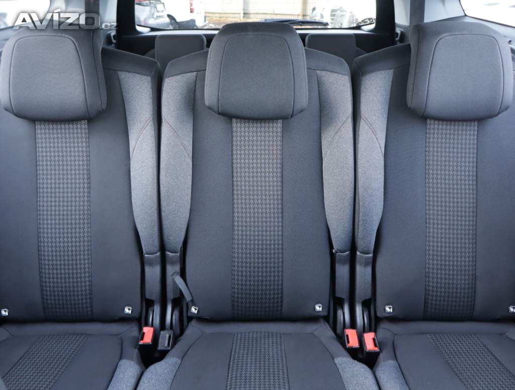 Foto inzerátu Peugeot 5008 1.5 BlueHDi