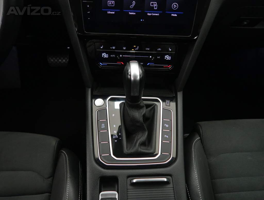 Foto inzerátu Volkswagen Passat 2.0 TDI