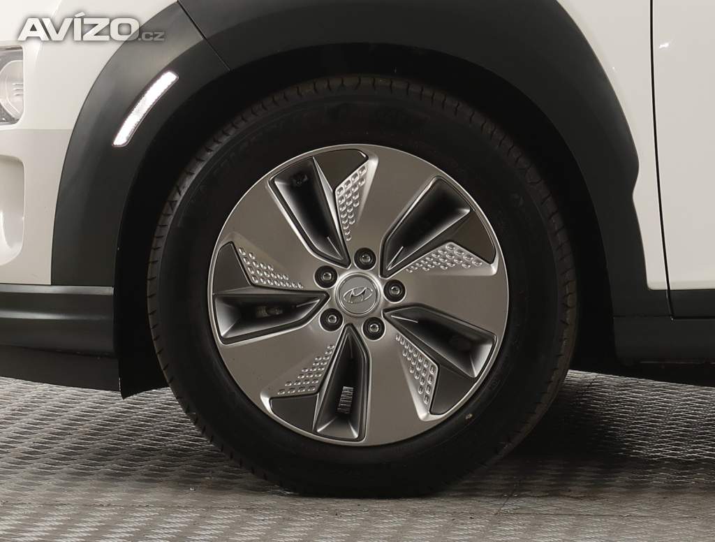 Foto inzerátu Hyundai Kona Electric 64 kWh