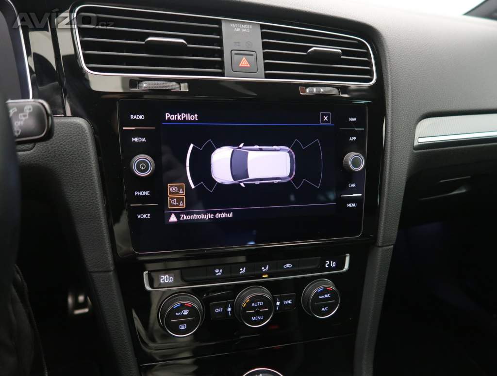 Foto inzerátu Volkswagen Golf 1.5 TSI