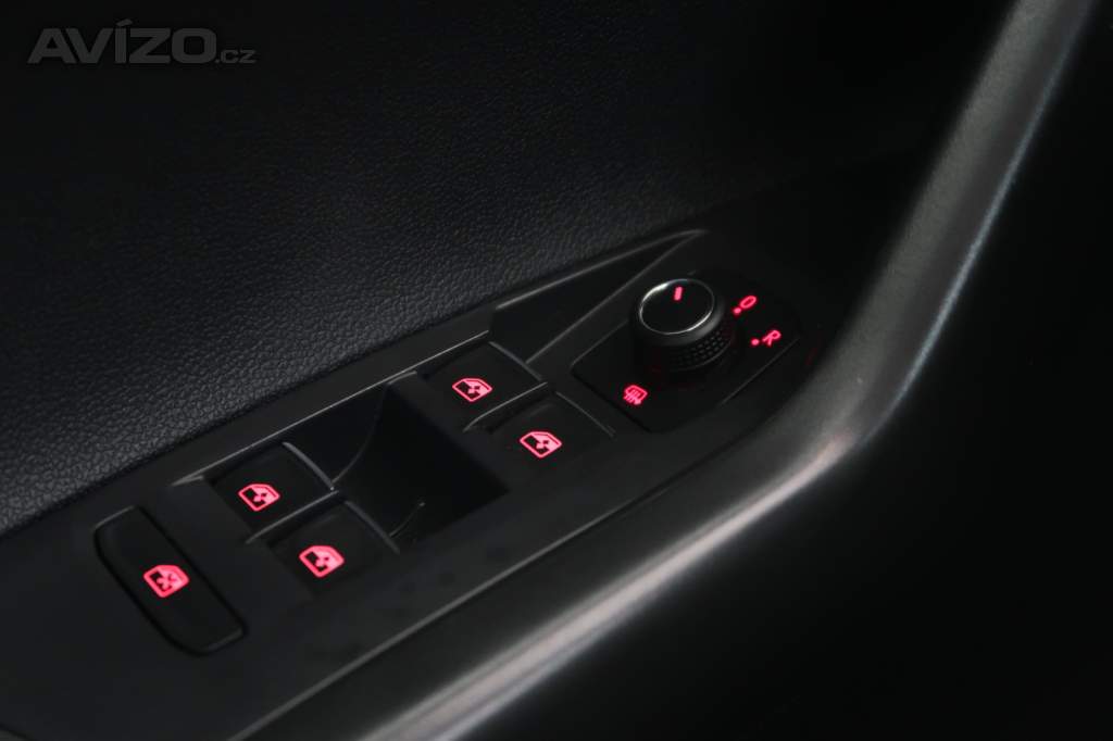 Foto inzerátu Volkswagen Polo 1.0 TSI