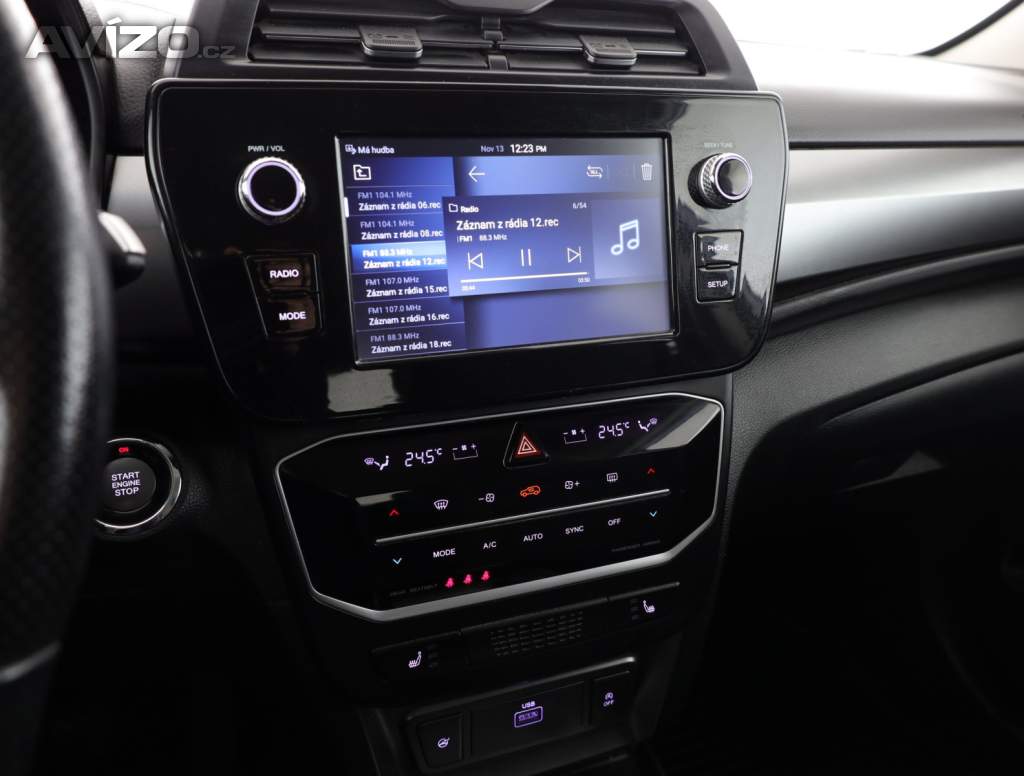 Foto inzerátu SsangYong Tivoli Grand 1.5 T-GDI