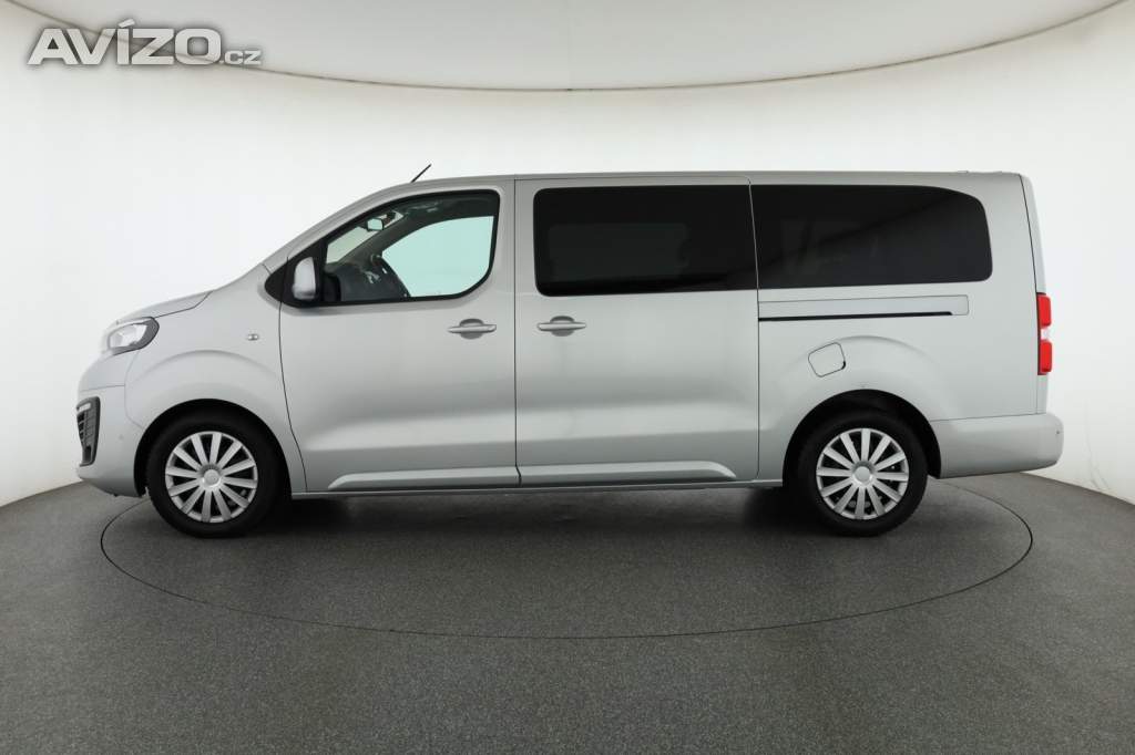 Foto inzerátu Peugeot Traveller 2.0 BlueHDi