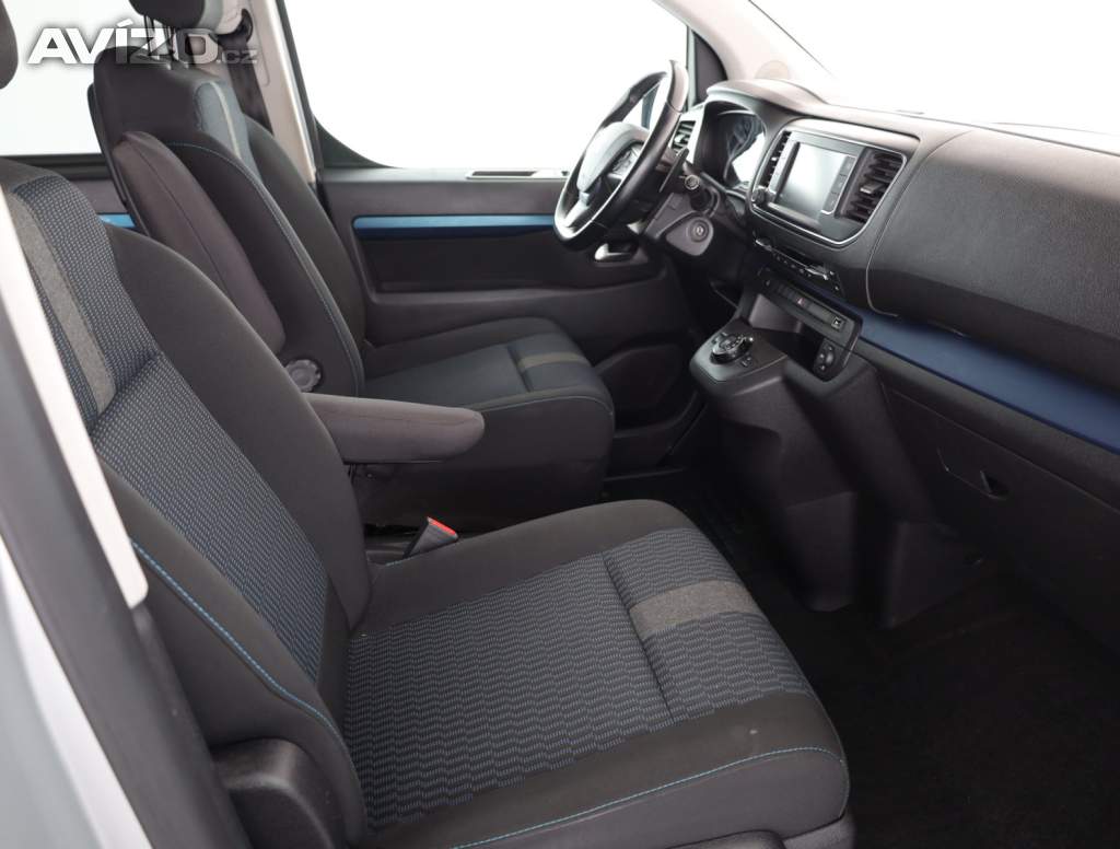 Foto inzerátu Peugeot Traveller 2.0 BlueHDi