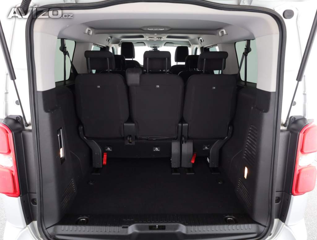 Foto inzerátu Peugeot Traveller 2.0 BlueHDi