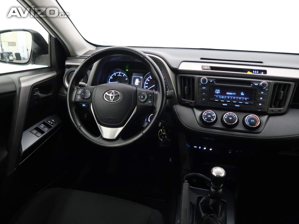 Foto inzerátu Toyota Rav4 2.0 VVT-i