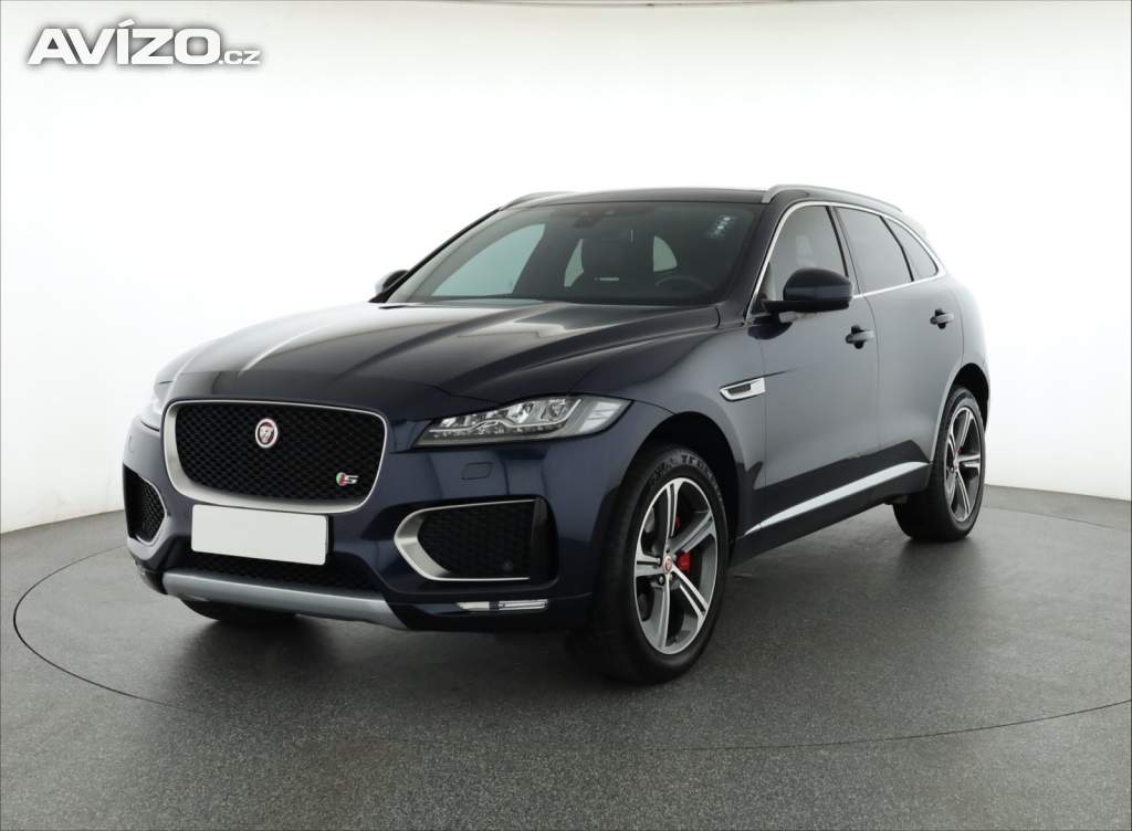 Foto inzerátu Jaguar F-Pace 30d AWD