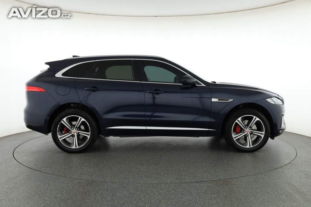 Foto inzerátu Jaguar F-Pace 30d AWD