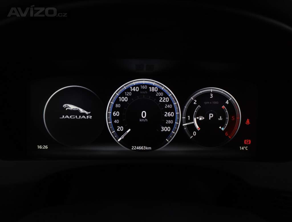 Foto inzerátu Jaguar F-Pace 30d AWD