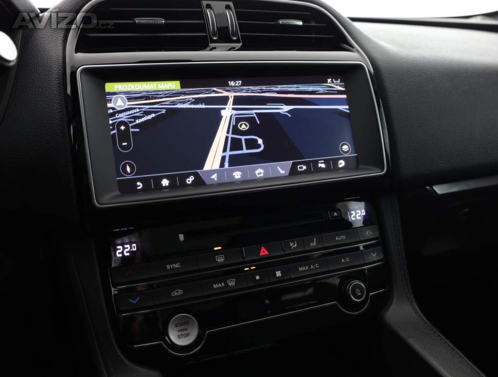 Foto inzerátu Jaguar F-Pace 30d AWD