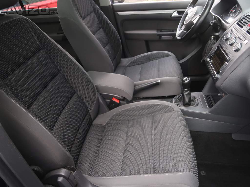 Foto inzerátu Volkswagen Touran 2.0 TDI